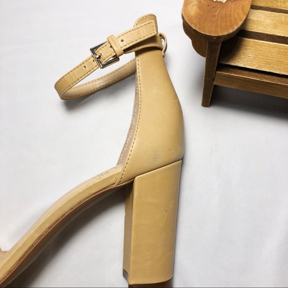 Vince Camuto Carolina Ankle Strap Sandal - Picture 7 of 8